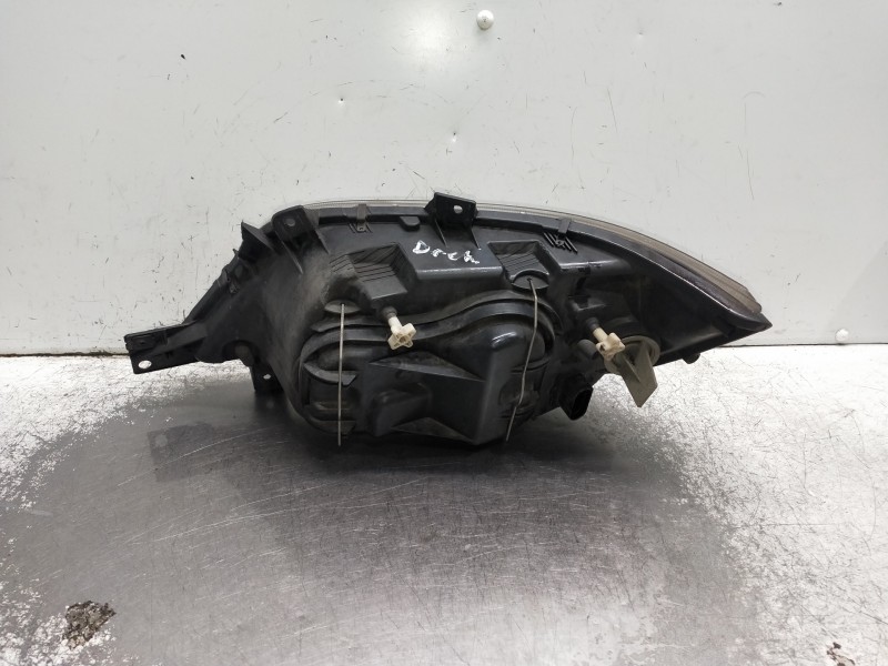 Recambio de faro derecho para mercedes sprinter 02.00  caja cerrada referencia OEM IAM   