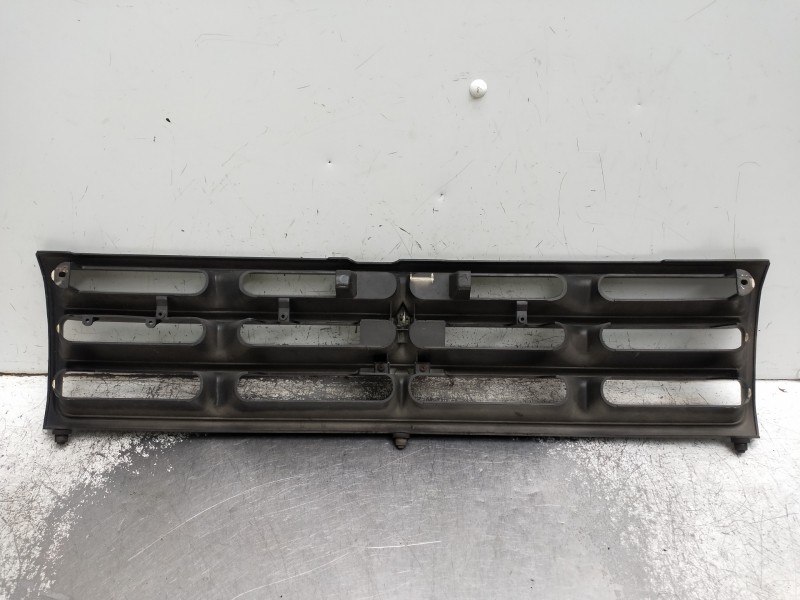 Recambio de rejilla delantera para mitsubishi montero (v20/v40) 2800 td glx (2-ptas.) referencia OEM IAM   