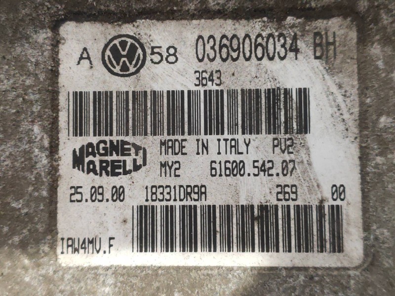 Recambio de centralita motor uce para volkswagen golf iv berlina (1j1) conceptline referencia OEM IAM IAW4MVF 6160054207 0369060
