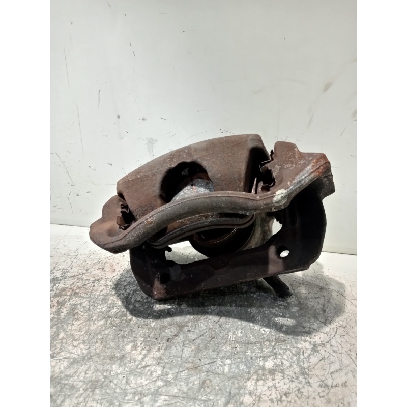 Recambio de pinza freno delantera derecha para mercedes clase c (w203) berlina 2.2 cdi cat referencia OEM IAM 6850/E  