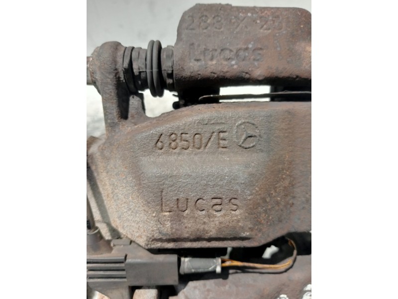 Recambio de pinza freno delantera derecha para mercedes clase c (w203) berlina 2.2 cdi cat referencia OEM IAM 6850/E  