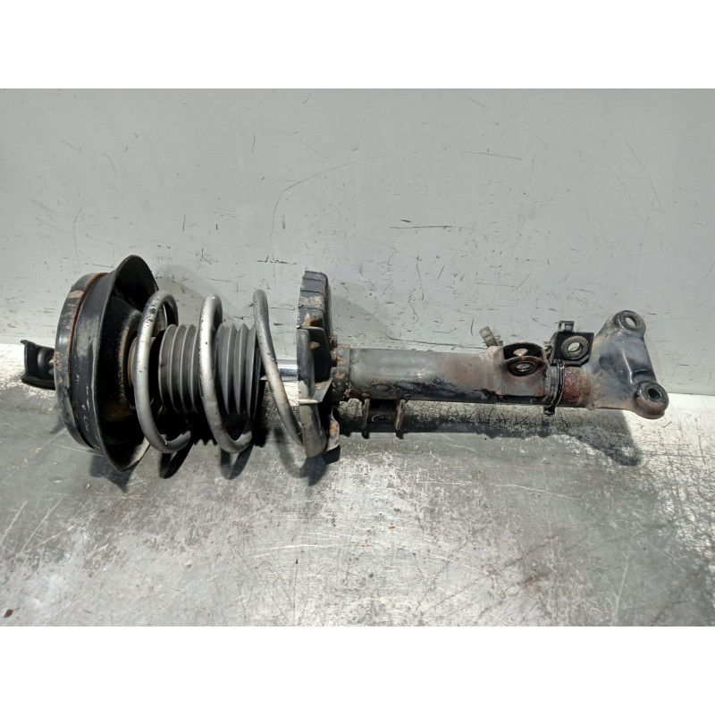 Recambio de amortiguador delantero para mercedes clase c (w203) berlina 2.2 cdi cat referencia OEM IAM A2033204130 824904553994 