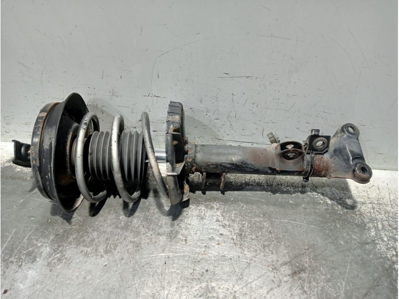 Recambio de amortiguador delantero para mercedes clase c (w203) berlina 2.2 cdi cat referencia OEM IAM A2033204130 824904553994 