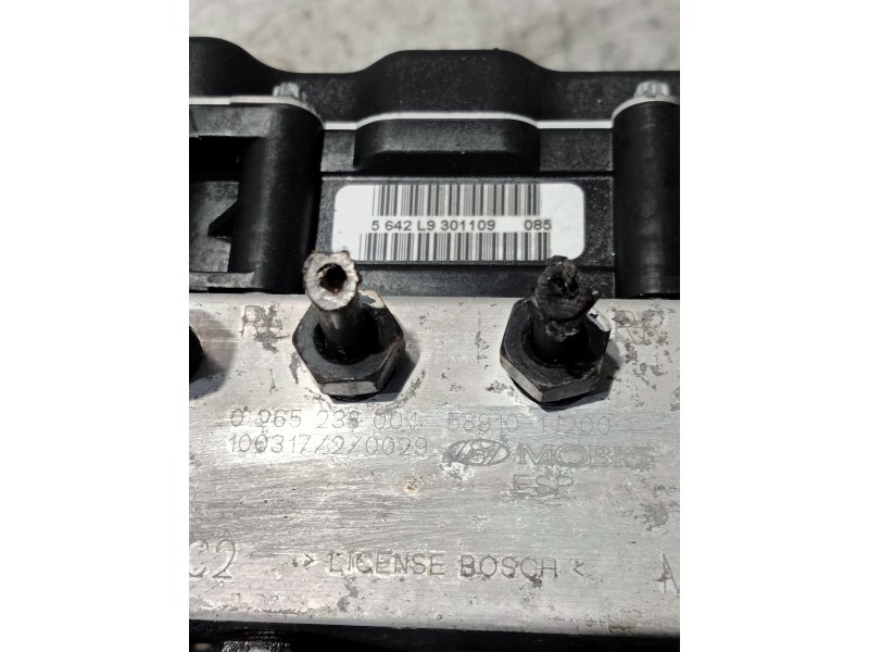Recambio de abs para hyundai i20 referencia OEM IAM 0265950980 0265238004 589101J200