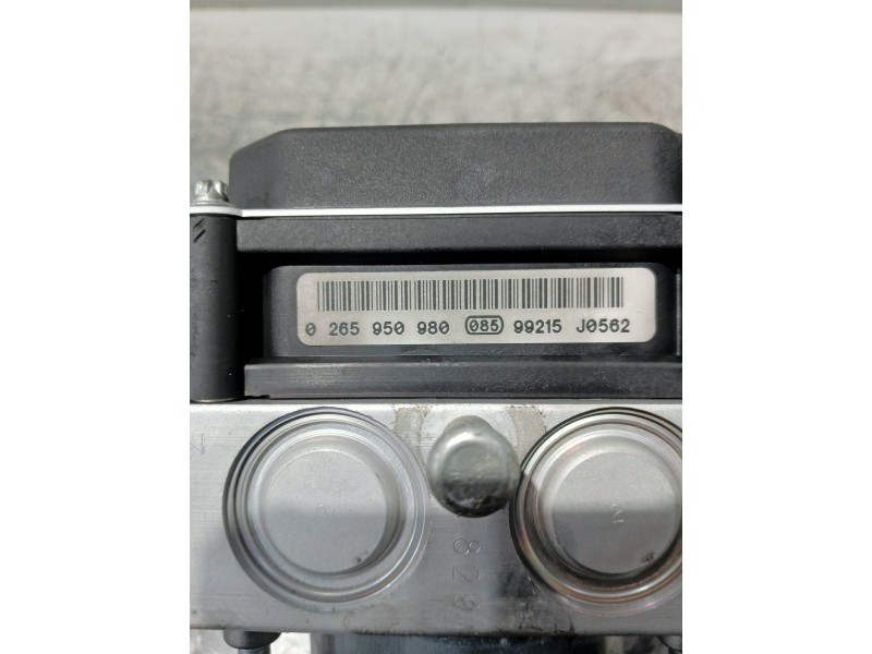 Recambio de abs para hyundai i20 referencia OEM IAM 0265950980 0265238004 589101J200