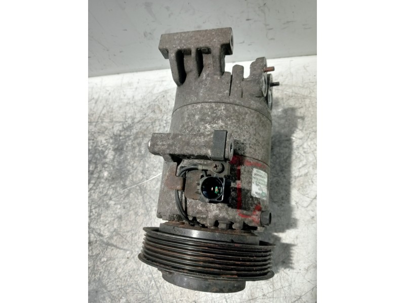 Recambio de compresor aire acondicionado para hyundai i20 referencia OEM IAM F500FG8AA06  