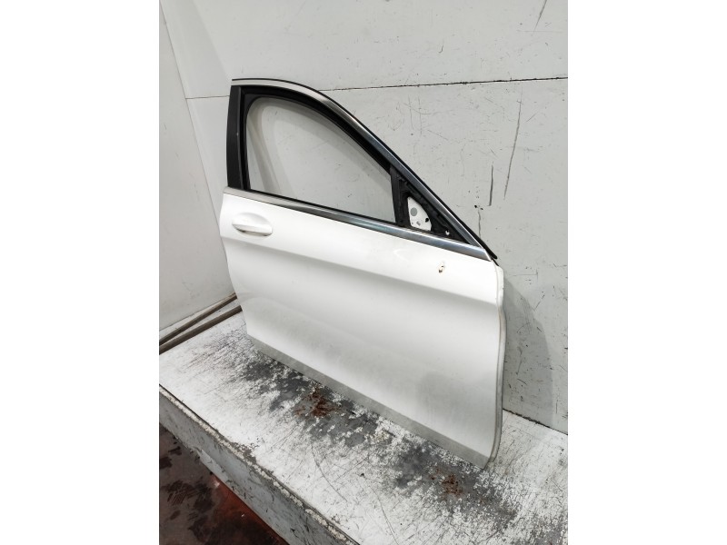 Recambio de puerta delantera derecha para mercedes clase c (w205) lim. referencia OEM IAM   4P