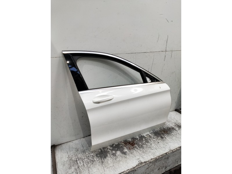 Recambio de puerta delantera derecha para mercedes clase c (w205) lim. referencia OEM IAM   4P