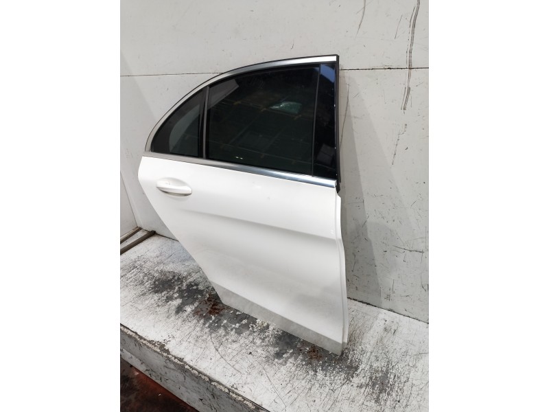 Recambio de puerta trasera derecha para mercedes clase c (w205) lim. referencia OEM IAM   4P