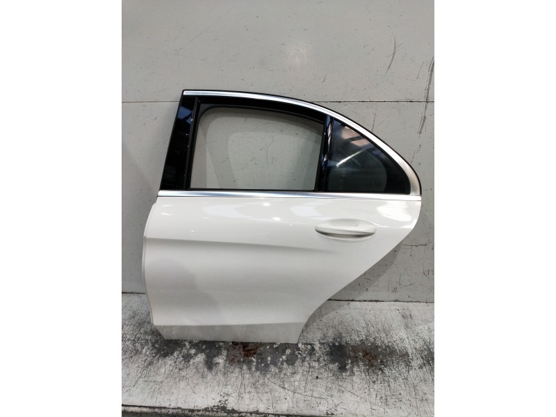 Recambio de puerta trasera izquierda para mercedes clase c (w205) lim. referencia OEM IAM   4P
