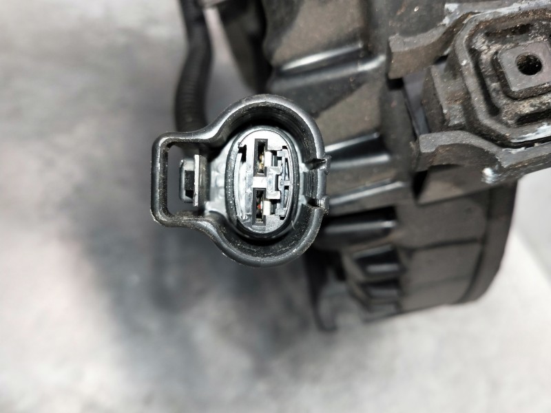 Recambio de electroventilador para hyundai i20 referencia OEM IAM 253804P050  