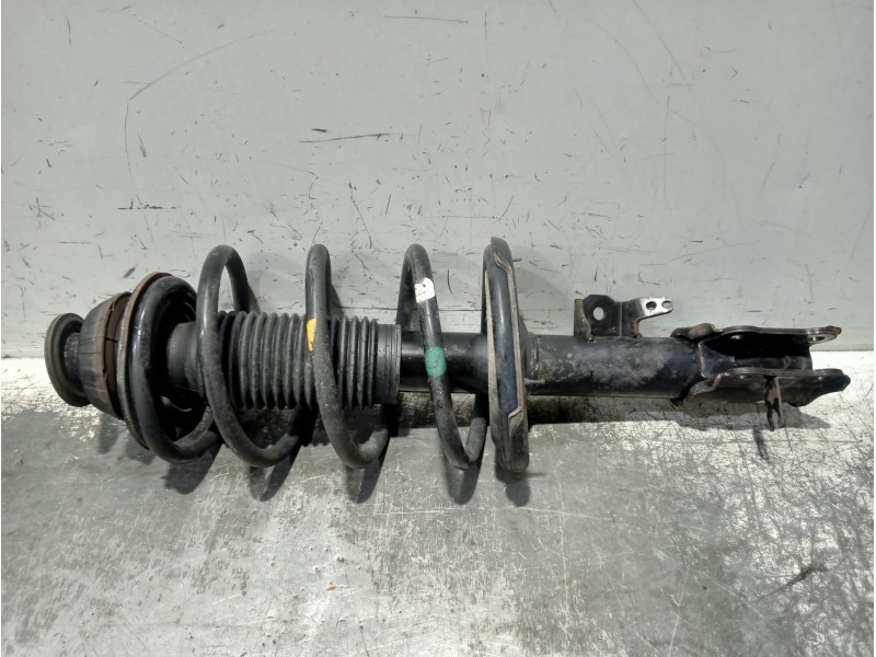 Recambio de amortiguador delantero derecho para hyundai i20 referencia OEM IAM 546604P000  