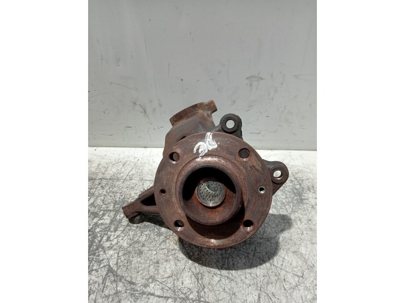 Recambio de mangueta delantera derecha para peugeot 206 berlina xn referencia OEM IAM   