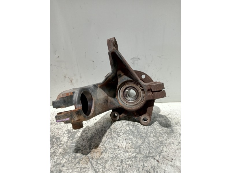 Recambio de mangueta delantera derecha para peugeot 206 berlina xn referencia OEM IAM   