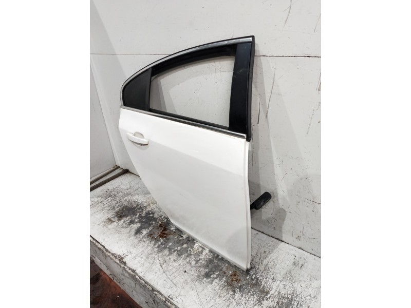 Recambio de puerta trasera derecha para opel insignia berlina 2.0 16v cdti referencia OEM IAM   4P