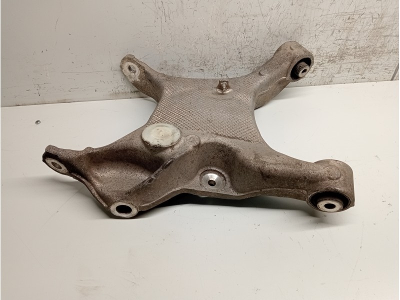 Recambio de brazo suspension inferior trasero izquierdo para bmw serie 5 touring (e61) referencia OEM IAM 6758715  
