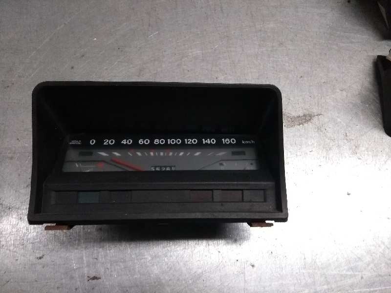 Recambio de cuadro instrumentos para seat 133 0.8 referencia OEM IAM   