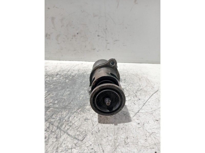 Recambio de valvula egr para nissan primastar (x83) avantour 7 asientos distancia entre ejes corta 2,84t referencia OEM IAM 8200