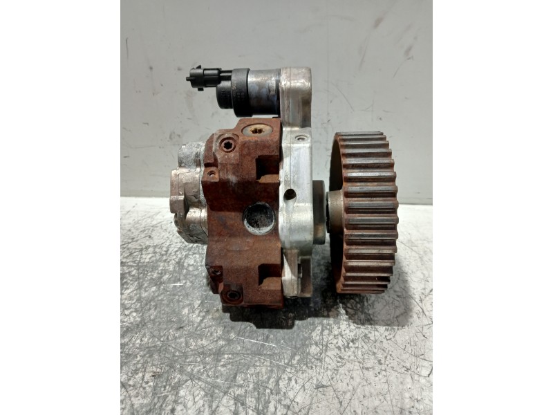 Recambio de bomba inyeccion para nissan primastar (x83) avantour 7 asientos distancia entre ejes corta 2,84t referencia OEM IAM 