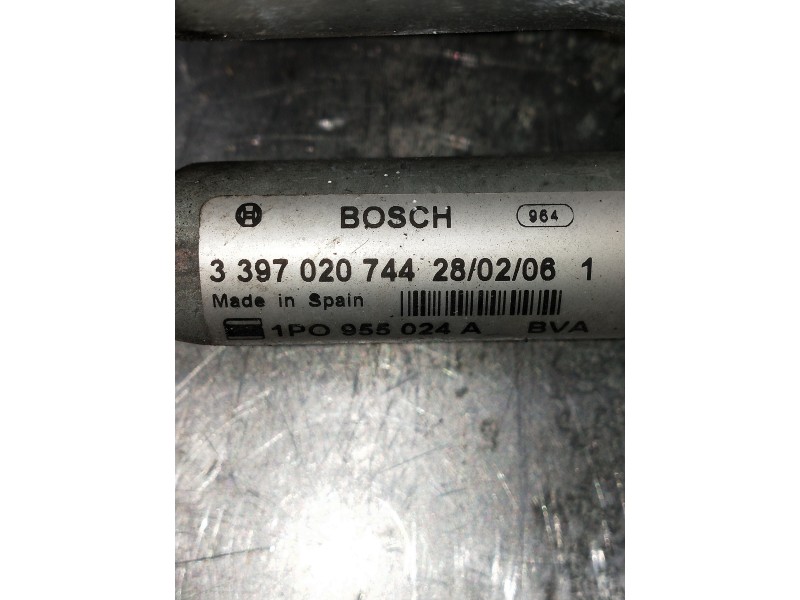 Recambio de motor limpia delantero para seat leon (1p1) referencia OEM IAM 3397020744 1PO955024A DERECHO