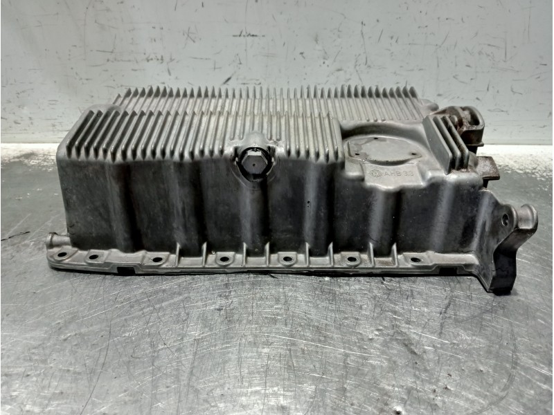 Recambio de carter para seat leon (1p1) referencia OEM IAM 06A103603  