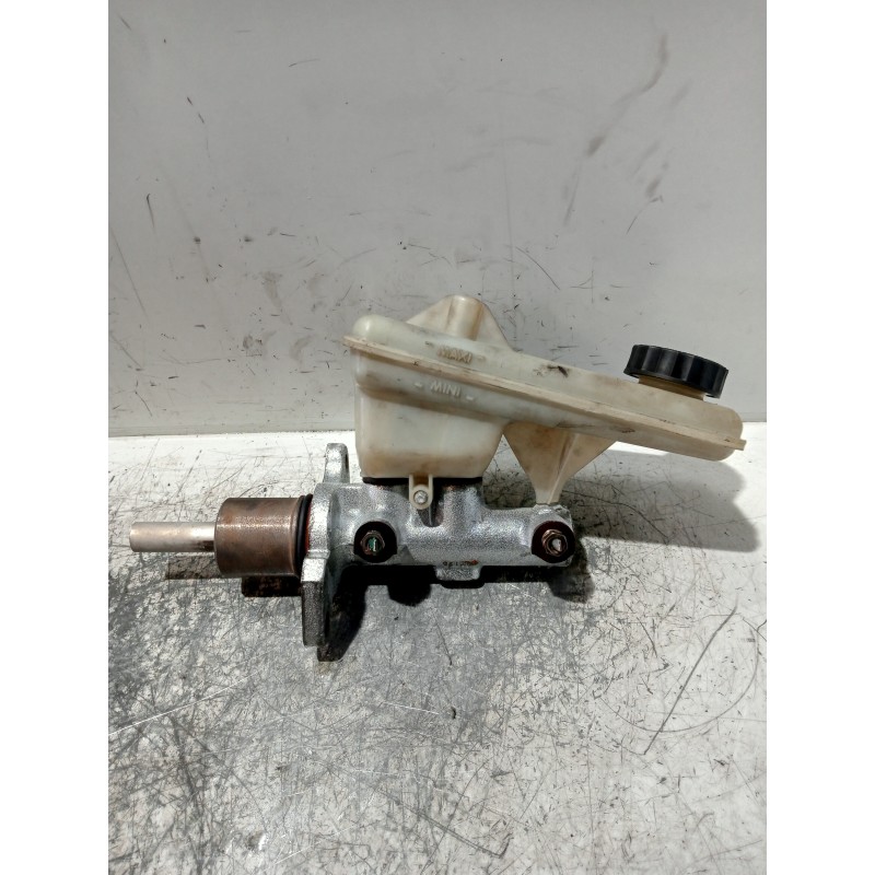 Recambio de bomba freno para nissan primastar (x83) avantour 7 asientos distancia entre ejes corta 2,84t referencia OEM IAM 3206