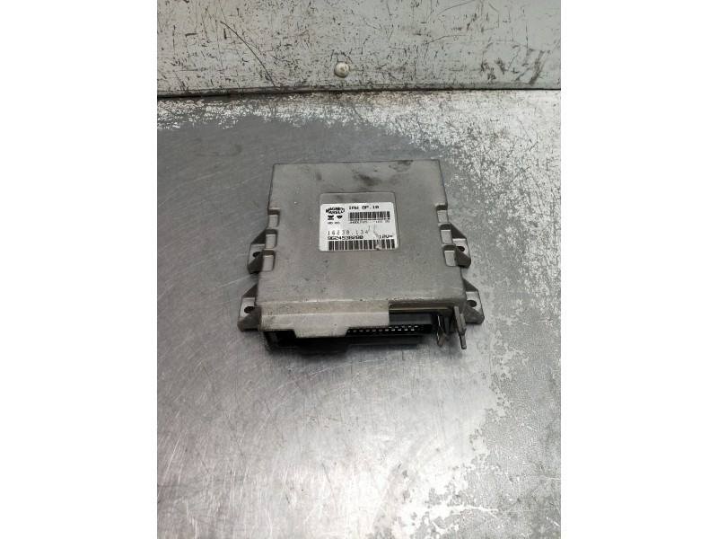 Recambio de centralita motor uce para peugeot 306 berlina 3/5 puertas (s1) xt referencia OEM IAM 96245382580 16238134 