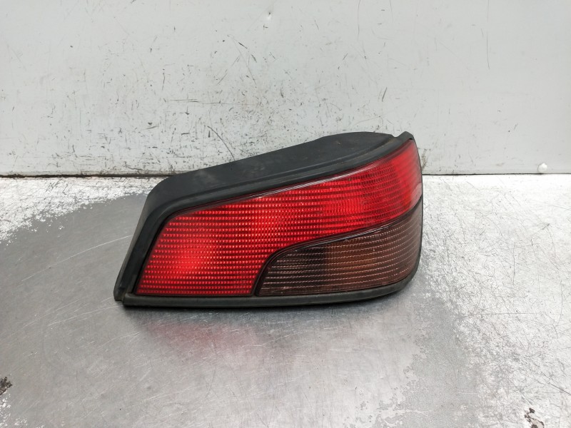 Recambio de piloto trasero derecho para peugeot 306 berlina 3/5 puertas (s1) xt referencia OEM IAM   VER FOTOS