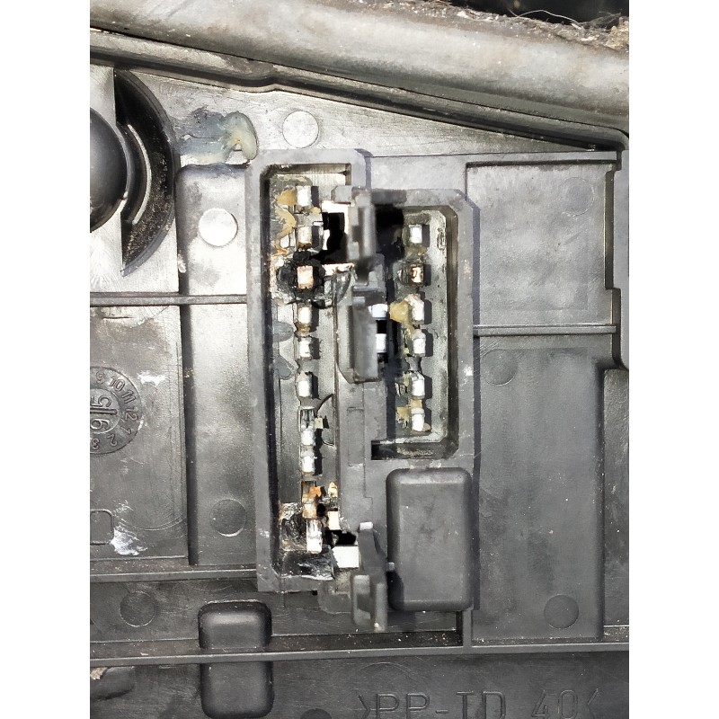 Recambio de piloto trasero derecho para peugeot 306 berlina 3/5 puertas (s1) xt referencia OEM IAM   VER FOTOS