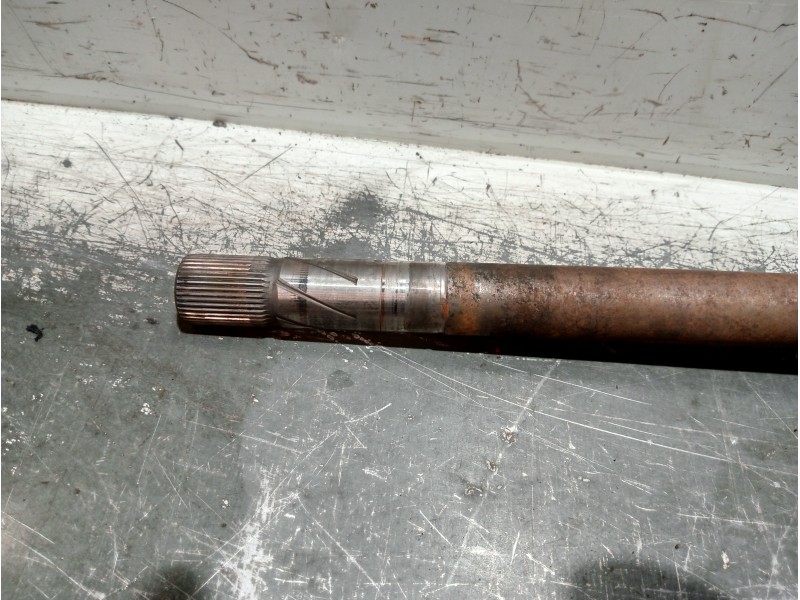 Recambio de transmision delantera derecha para nissan primastar (x83) avantour 7 asientos distancia entre ejes corta 2,84t refer