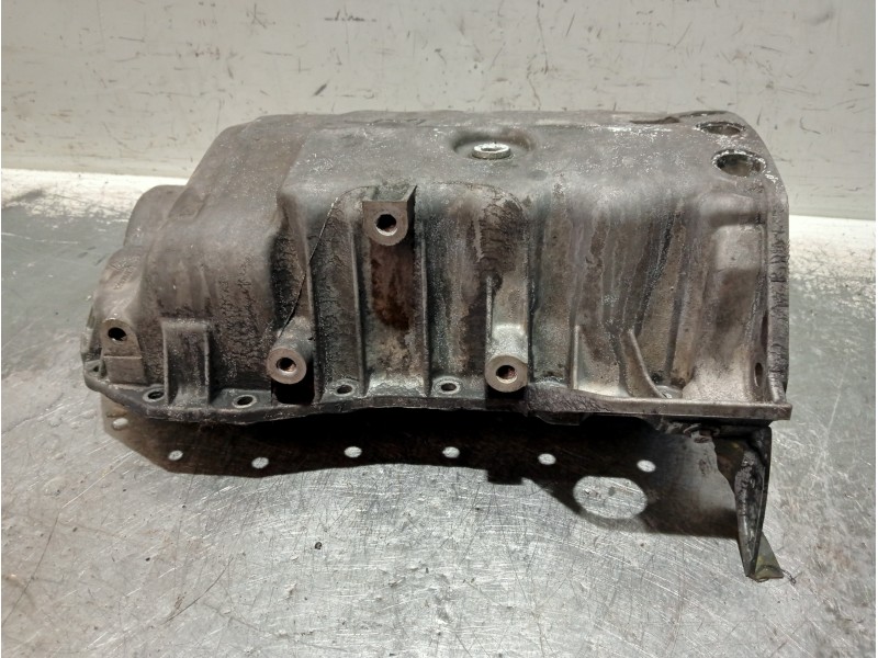 Recambio de carter para nissan primastar (x83) avantour 7 asientos distancia entre ejes corta 2,84t referencia OEM IAM 820006613