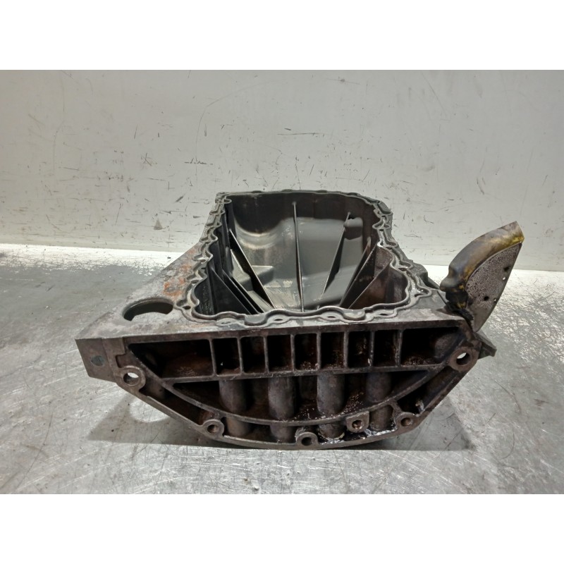 Recambio de carter para nissan primastar (x83) avantour 7 asientos distancia entre ejes corta 2,84t referencia OEM IAM 820006613