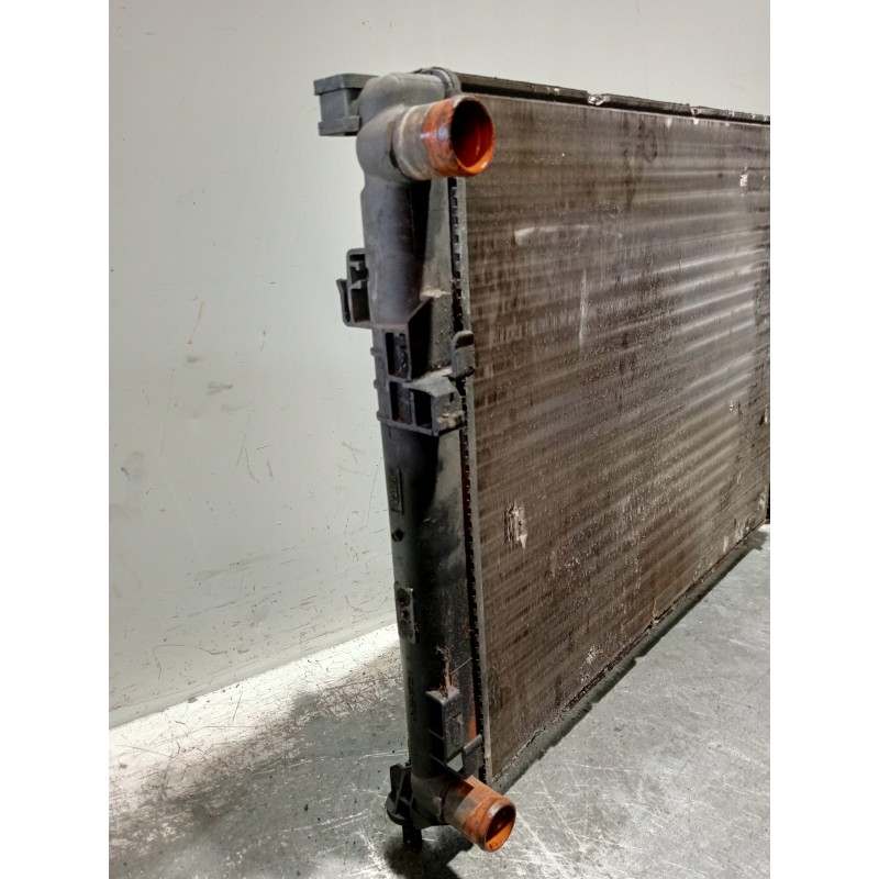 Recambio de radiador agua para nissan primastar (x83) avantour 7 asientos distancia entre ejes corta 2,84t referencia OEM IAM 82