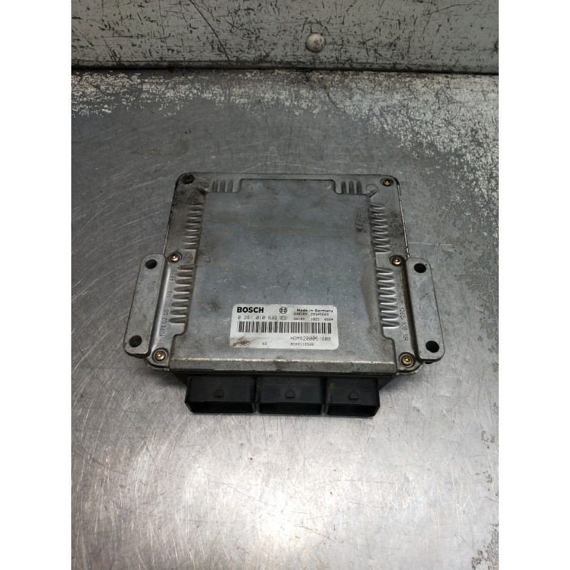 Recambio de centralita motor uce para nissan primastar (x83) avantour 7 asientos distancia entre ejes corta 2,84t referencia OEM