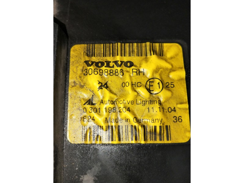 Recambio de faro derecho para volvo v50 familiar 1.8 kinetic referencia OEM IAM 30698886 0301198204 
