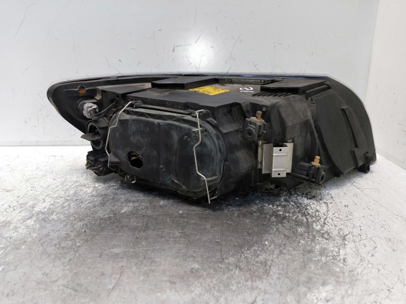 Recambio de faro izquierdo para volvo v50 familiar 1.8 kinetic referencia OEM IAM 30698885 0301196203 