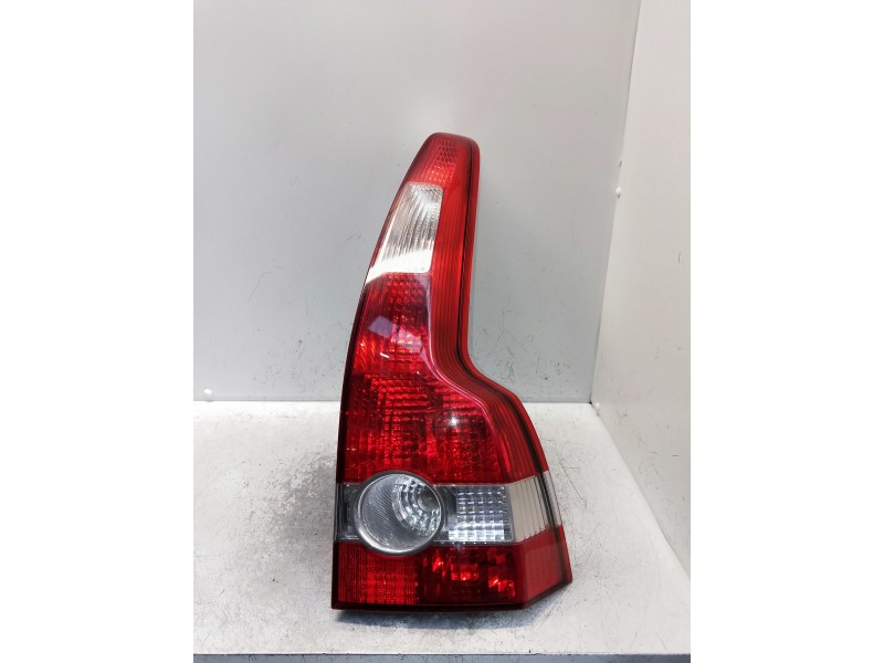 Recambio de piloto trasero derecho para volvo v50 familiar 1.8 kinetic referencia OEM IAM 30678748  