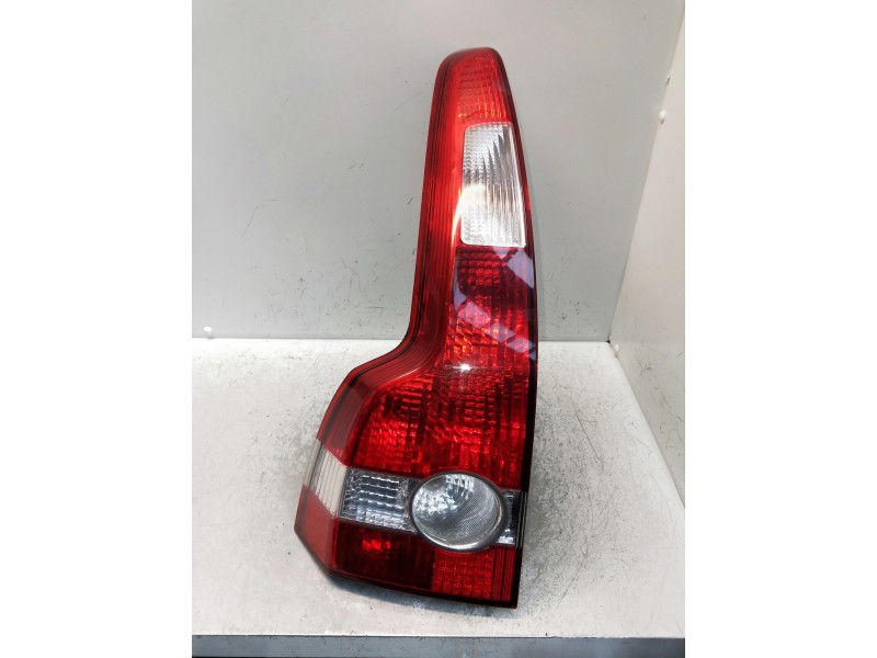 Recambio de piloto trasero izquierdo para volvo v50 familiar 1.8 kinetic referencia OEM IAM 30678745  