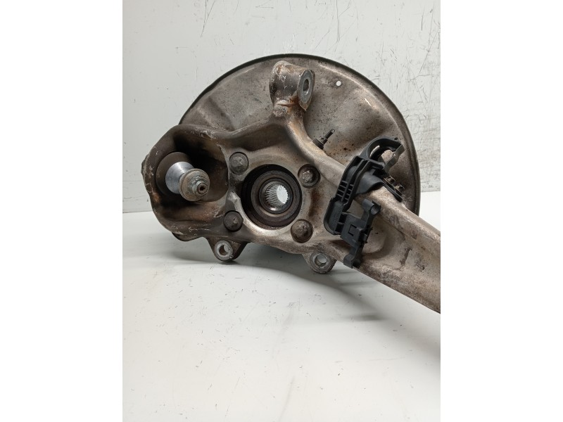 Recambio de mangueta delantera derecha para mercedes clase m (w166) referencia OEM IAM   