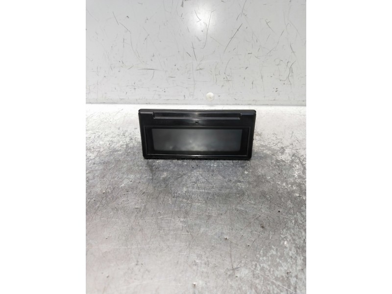 Recambio de pantalla multifuncion para volvo v50 familiar 1.8 kinetic referencia OEM IAM   