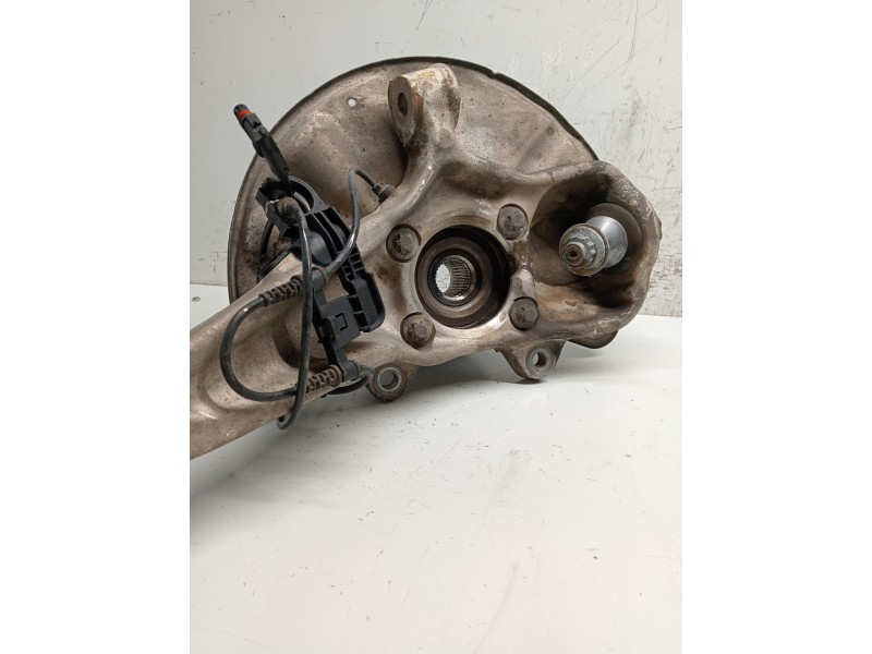 Recambio de mangueta delantera izquierda para mercedes clase m (w166) referencia OEM IAM   