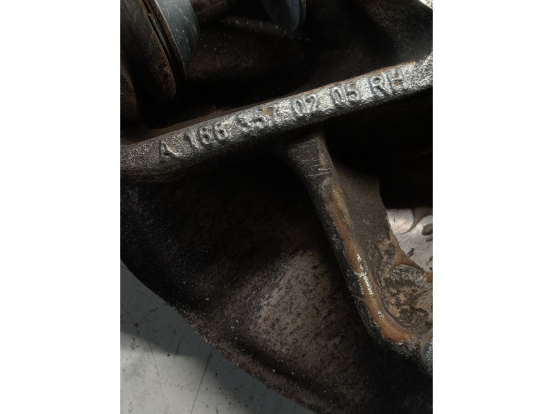 Recambio de mangueta trasera derecha para mercedes clase m (w166) referencia OEM IAM A1663570205  