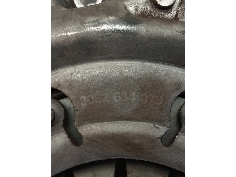 Recambio de kit embrague para nissan primastar (x83) avantour 7 asientos distancia entre ejes corta 2,84t referencia OEM IAM 308