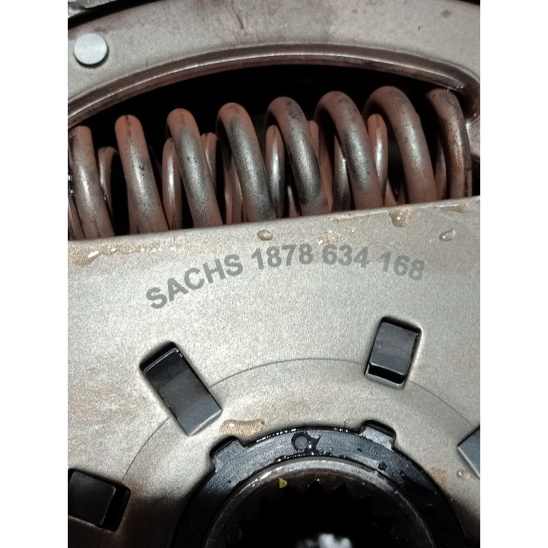 Recambio de kit embrague para nissan primastar (x83) avantour 7 asientos distancia entre ejes corta 2,84t referencia OEM IAM 308