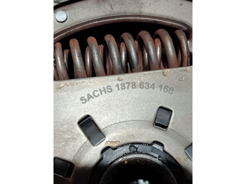 Recambio de kit embrague para nissan primastar (x83) avantour 7 asientos distancia entre ejes corta 2,84t referencia OEM IAM 308