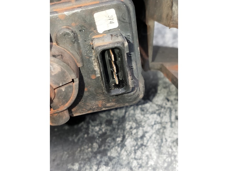 Recambio de faro derecho para mitsubishi galant berlina (ea0) referencia OEM IAM   