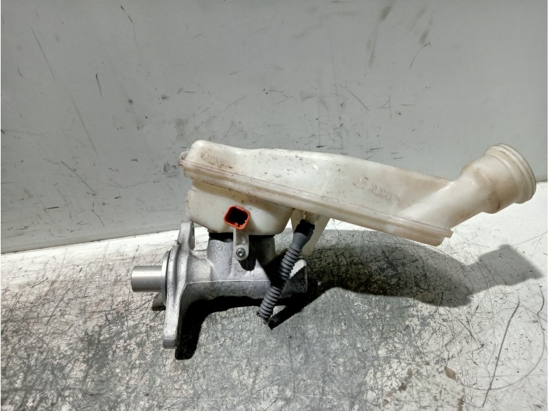 Recambio de bomba freno para citroen c4 cactus referencia OEM IAM 32069745  