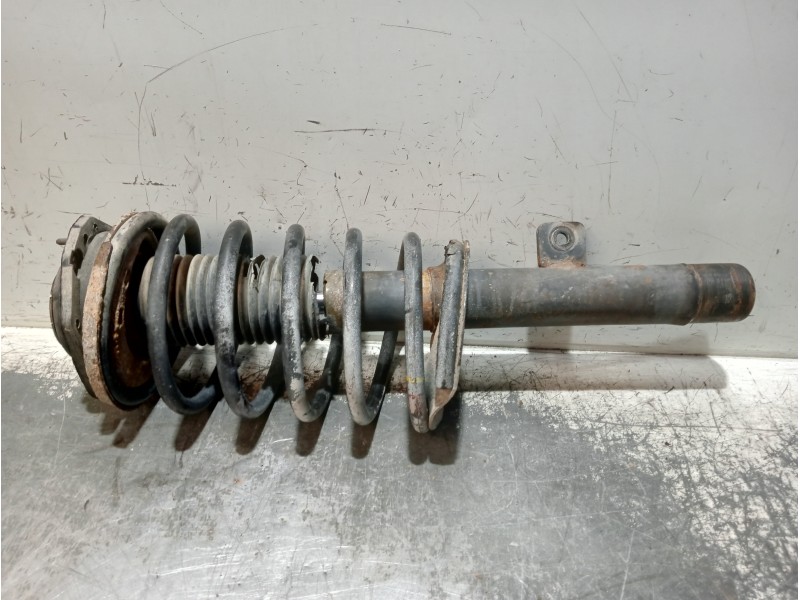 Recambio de amortiguador delantero izquierdo para citroen berlingo referencia OEM IAM 420713  