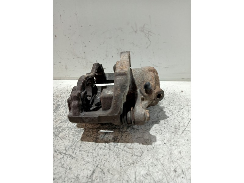 Recambio de pinza freno delantera derecha para citroen berlingo referencia OEM IAM Y01132  