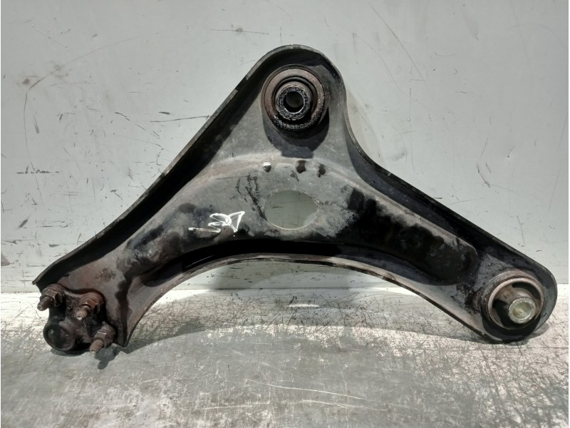 Recambio de brazo suspension inferior delantero derecho para citroen c4 cactus referencia OEM IAM   